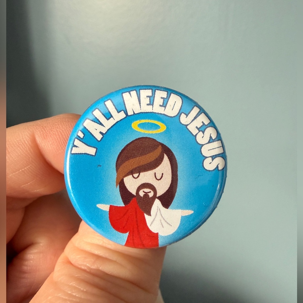 Fun button/pin - Picture 7 of 7